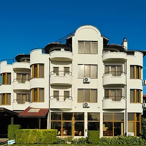 3* Отель семеен хотел